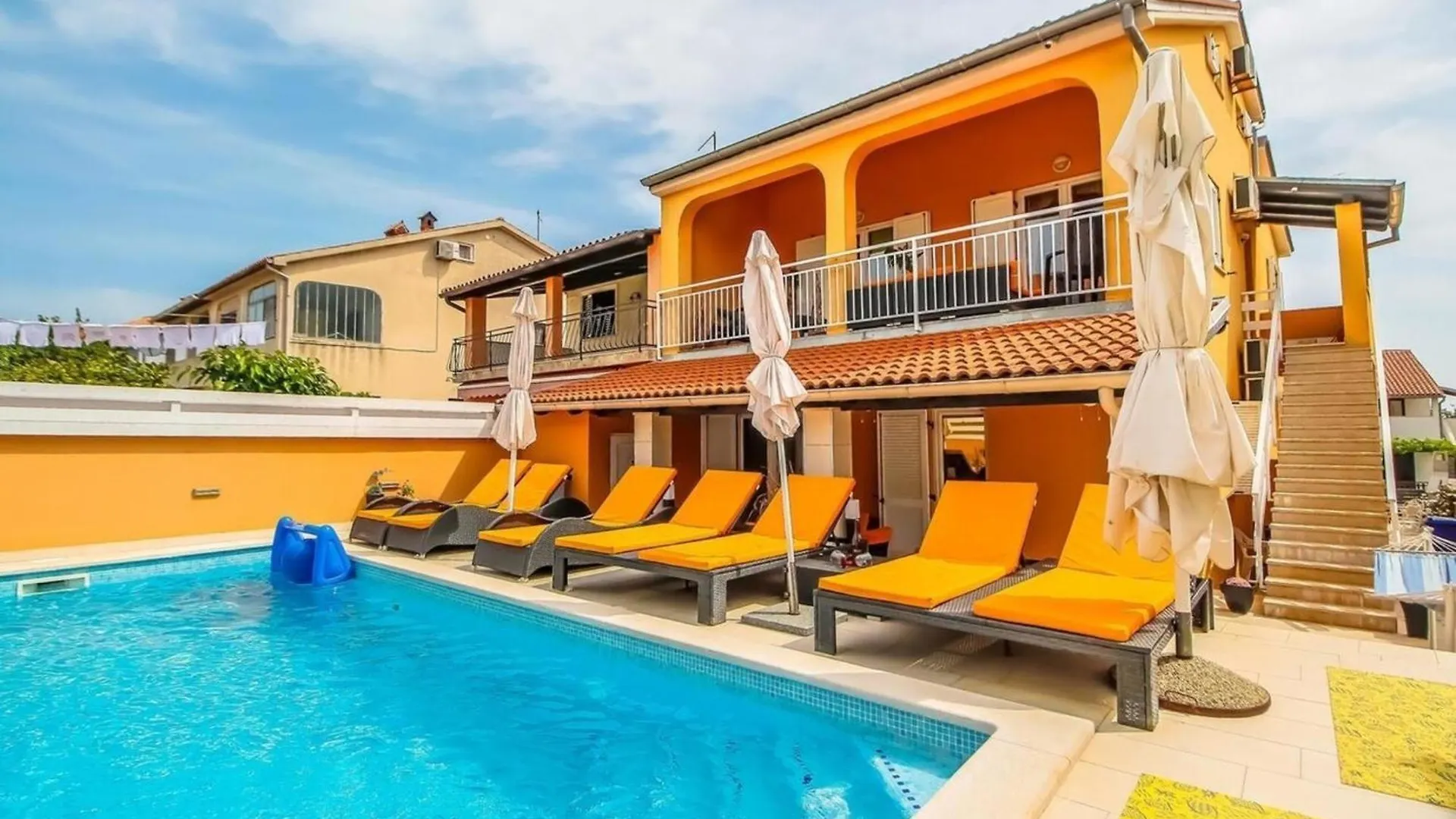 Ferienhaus Mit Privatpool Fuer 10 Personen Ca 190 Qm In Banjole, Istrien Istrische Riviera