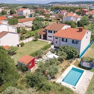 Domus Maria With Swimming Pool And Free Parking Banjole